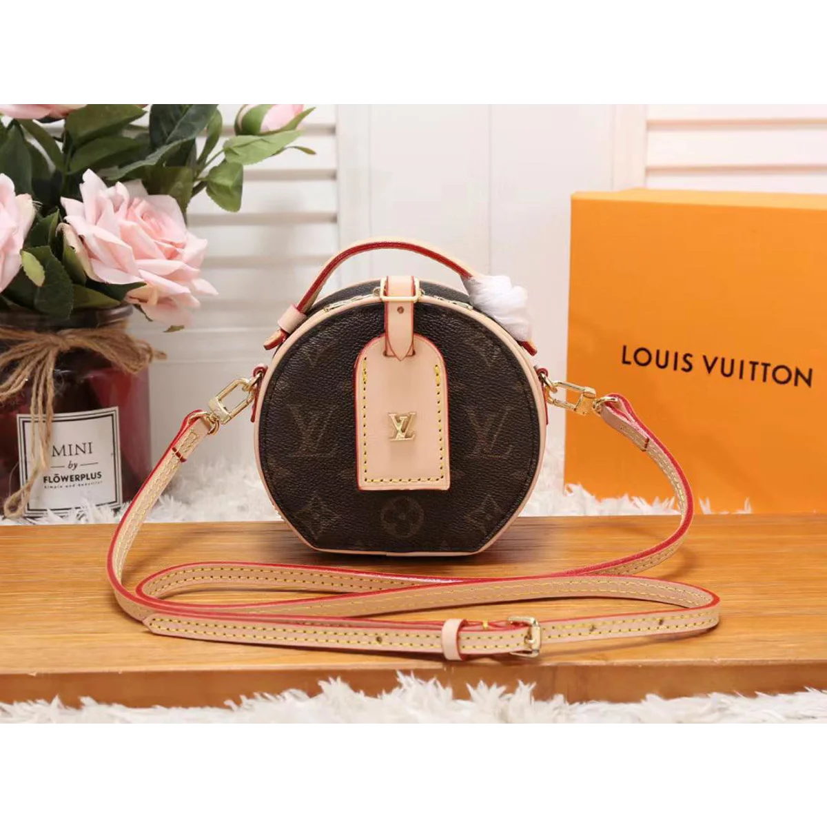 LV petite boite chapeau monogram
