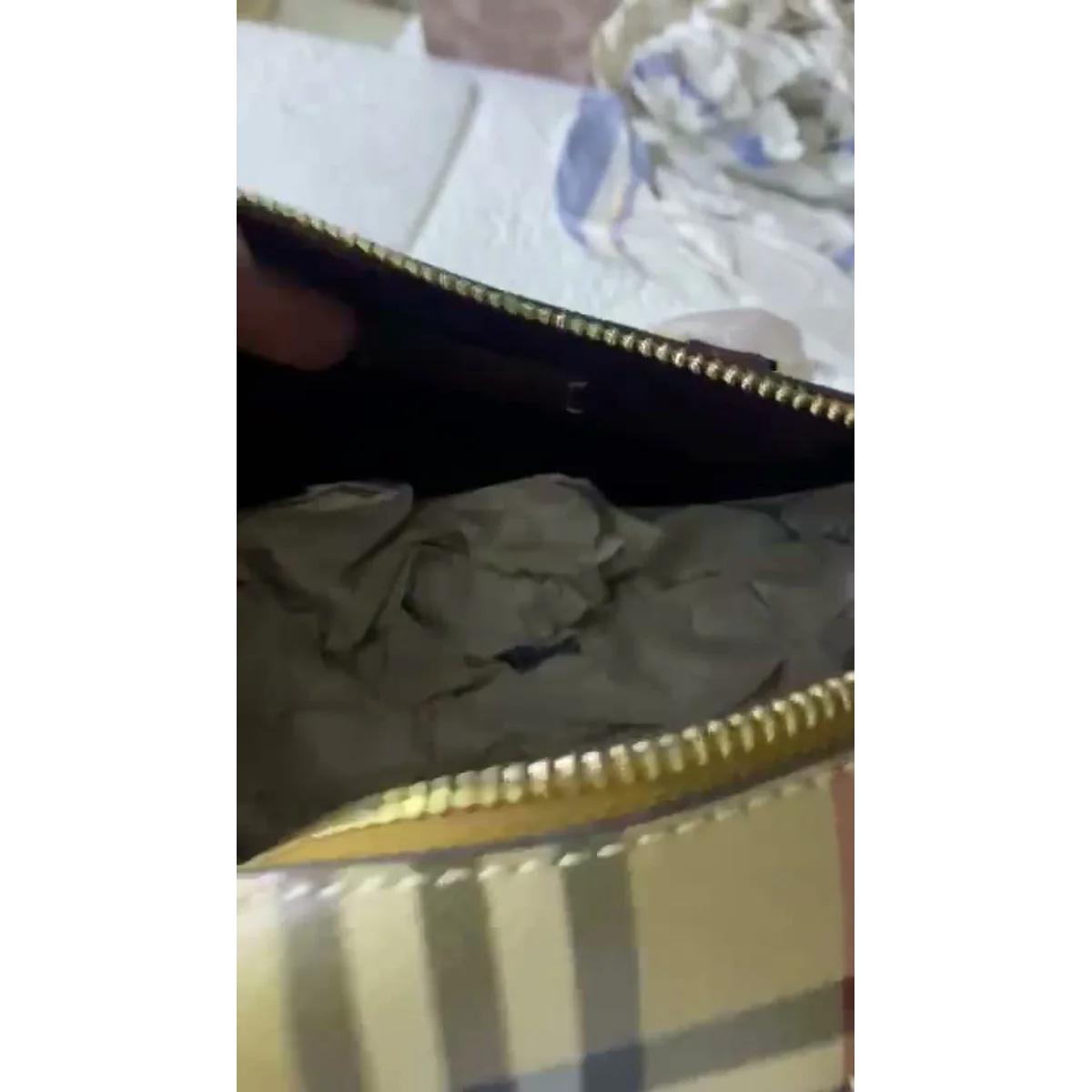 BURBERRY DUFFLE