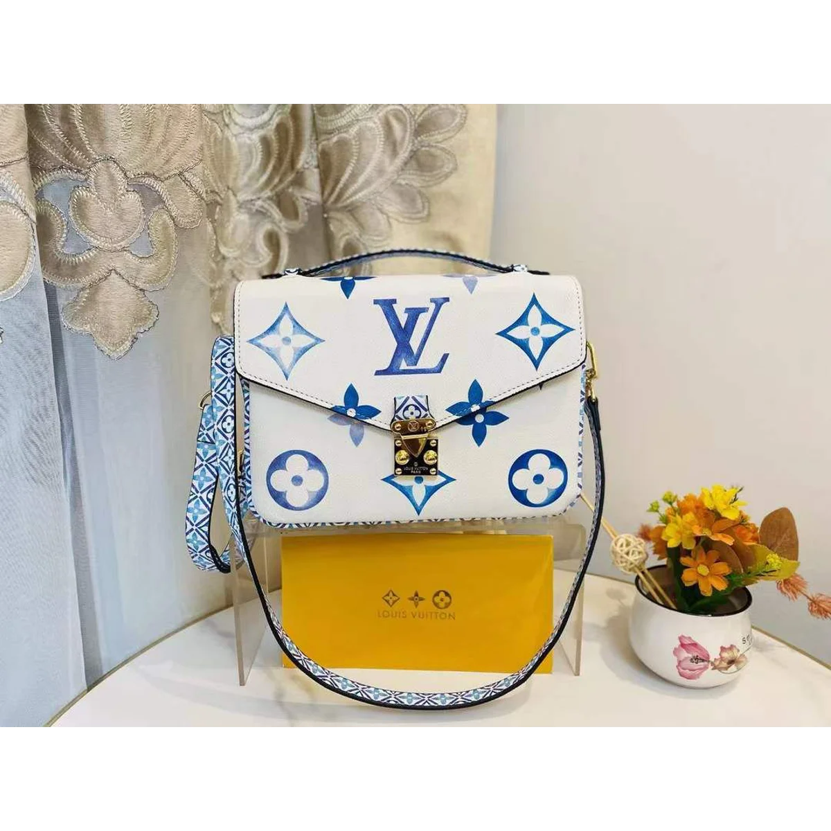 LV Pochette Métis Monogram
