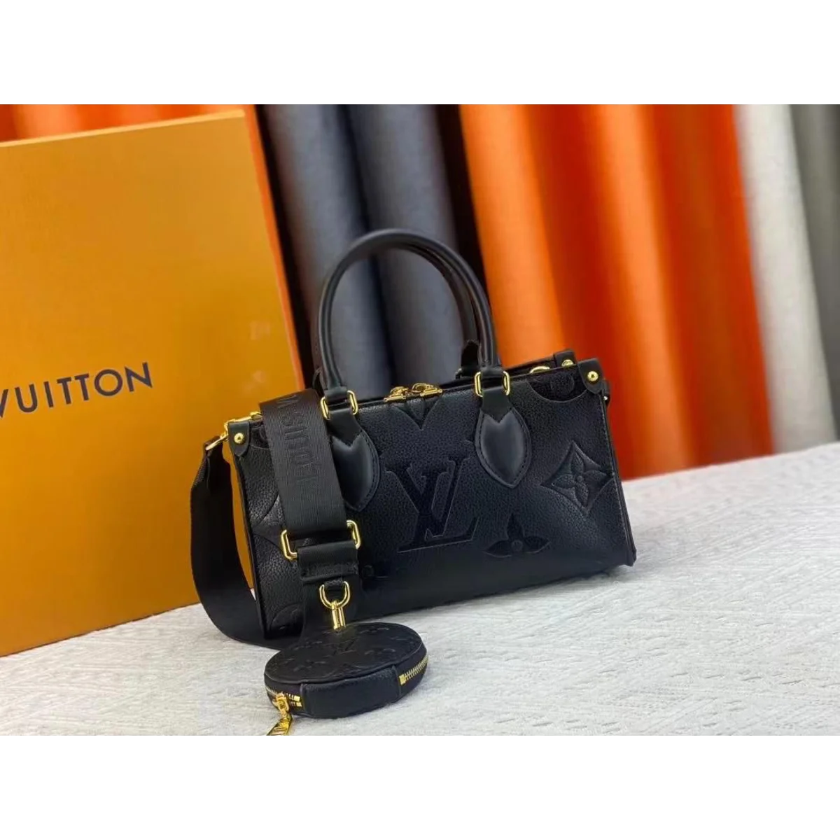 LV Onthego east west