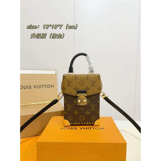 LV Petite Malle Monogram